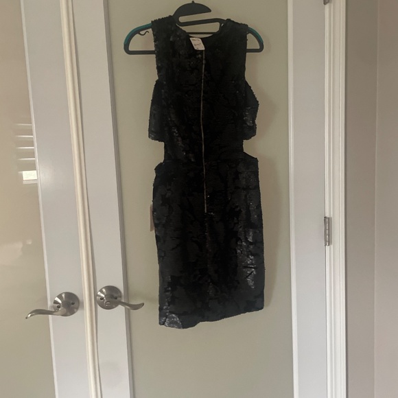 Black sequin cut out dress - Picture 2 of 2